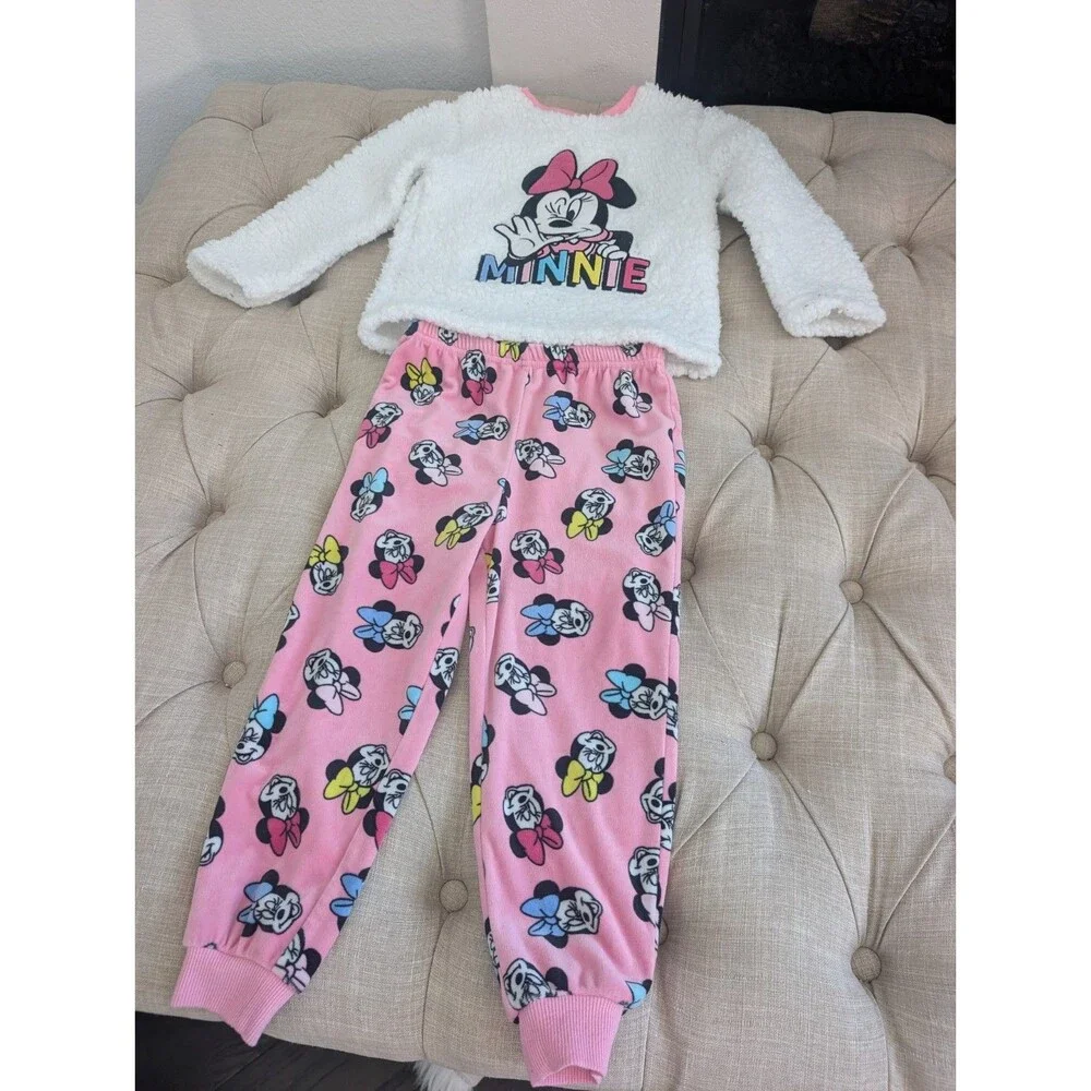 Primark Pajama Disney Minnie Mouse From Europe Size 3-4 Very Warm And Cozy